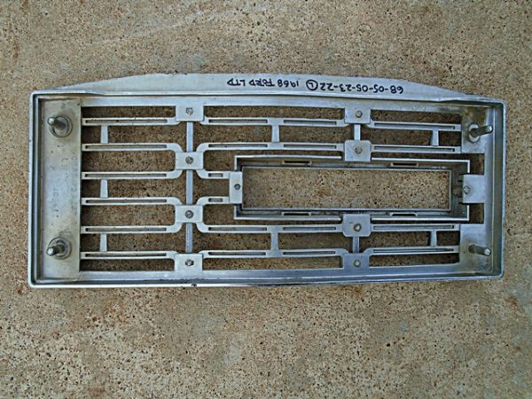 1968 Ford Galaxie 500 LTD headlight door