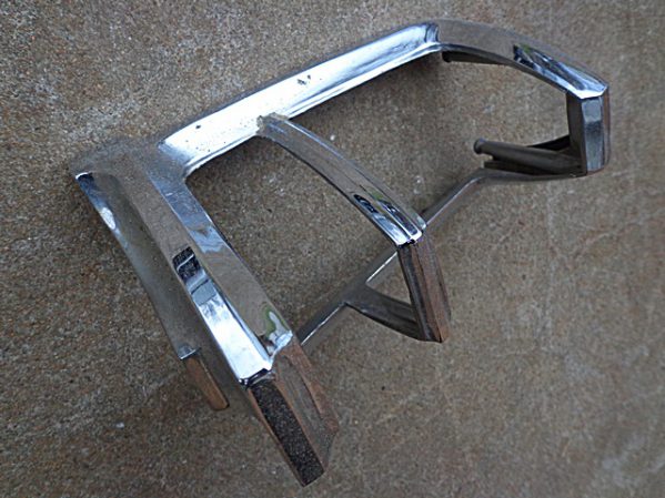 1969 Lincoln Continental LH tail light bezel