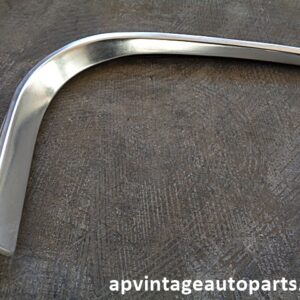 1976 Ford Torino RH quarter window molding