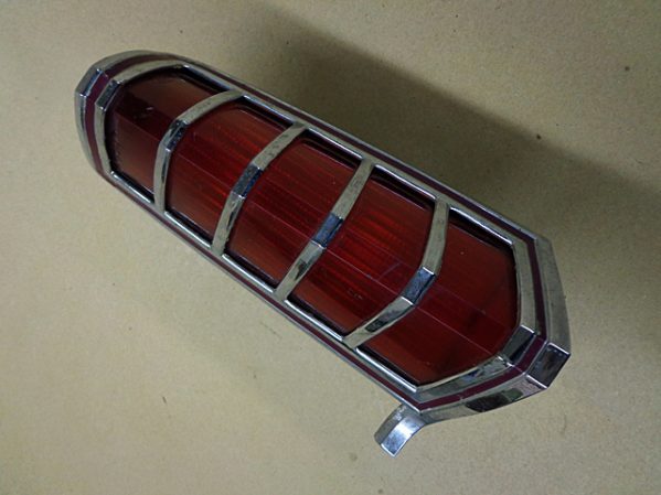 1977 Lincoln Mark V right tail light