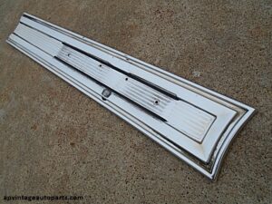 1964 Ford Galaxie 500 rear tail molding trim