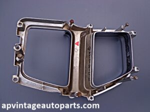 1972 Oldsmobile Delta 88 tail light bezel LH