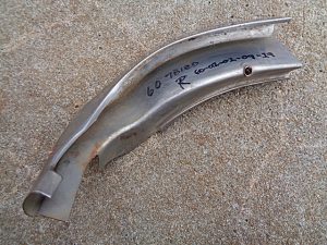 1960 Ford Thunderbird right corner windshield molding