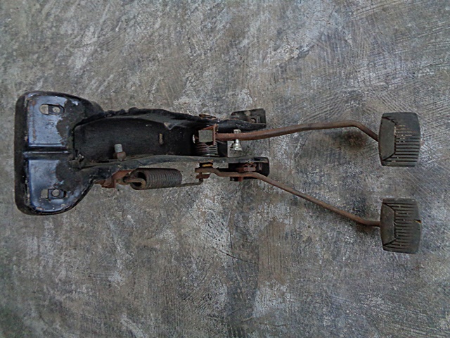 1963 Ford Falcon clutch pedal assembly 1a – AP Vintage & Classic Auto Parts