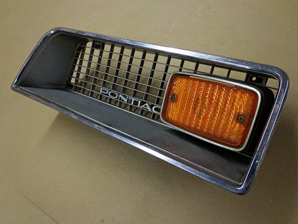 1976 Pontiac Astre LH grille