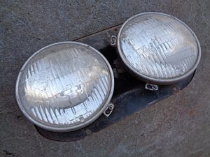 1961 1962 1963 Ford Thunderbird headlight bucket mount assembly