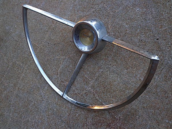 1964 Ford Fairlane Sports Coupe horn ring
