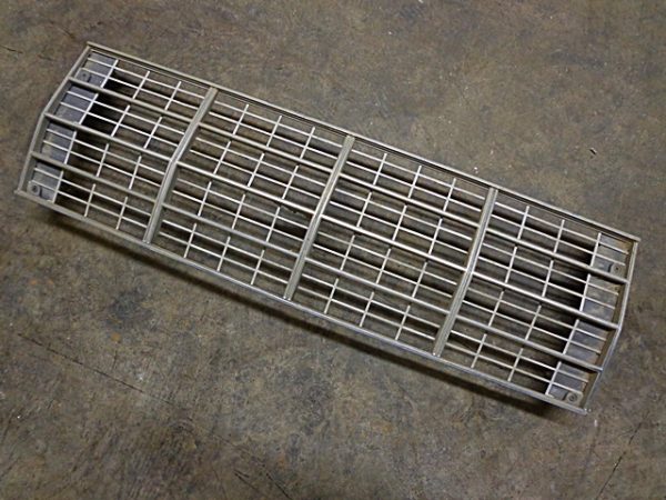 1968 Ford Thunderbird TBird grille