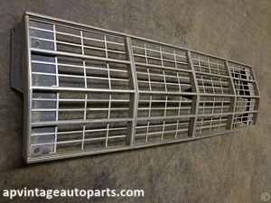 1968 Ford Thunderbird TBird grille and parts