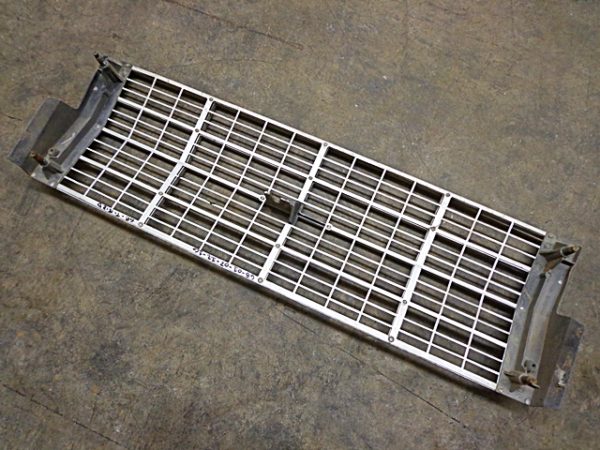 1968 Ford TBird grille