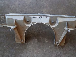 1975 Oldsmobile 98 tail panel molding