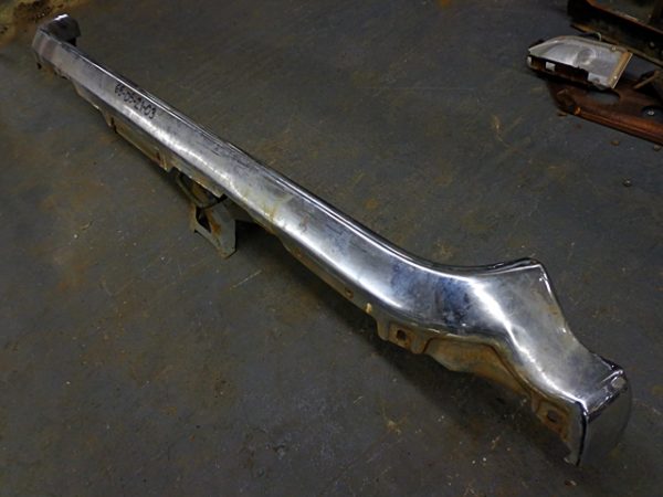 1968 Ford Thundebird front bumper