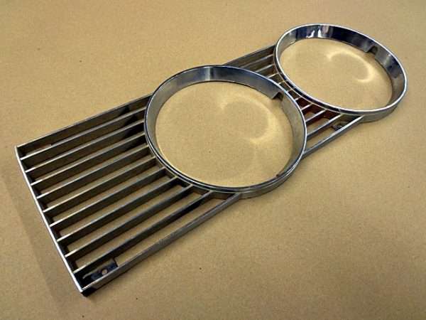 1971 Mercury Cougar RH headlight bezel