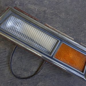 1972 Ford LTD Brougham side marker light assembly