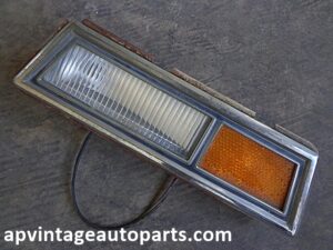 1972 Ford Galaxie LTD front side marker corner lamp