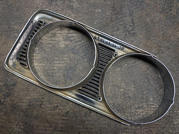 1969 Chrysler Newport headlight bezel