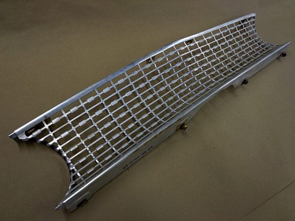 1963 Ford Fairlane front grille
