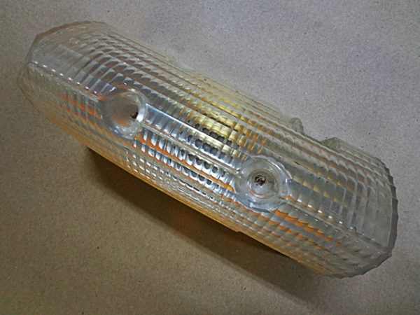 1975-1977 Ford LTD front corner lamp turn signal lens