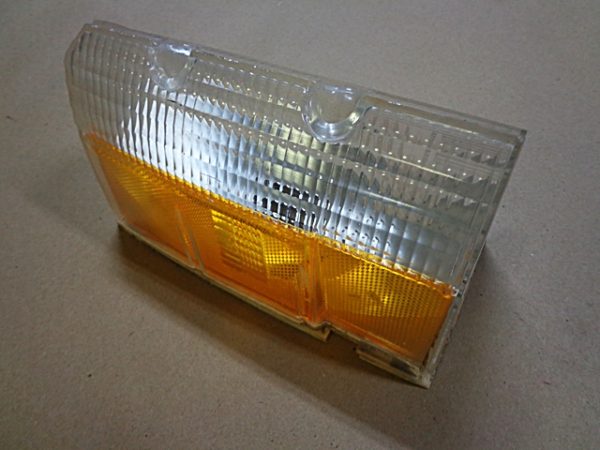 1975 Ford LTD RH front turn signal lens