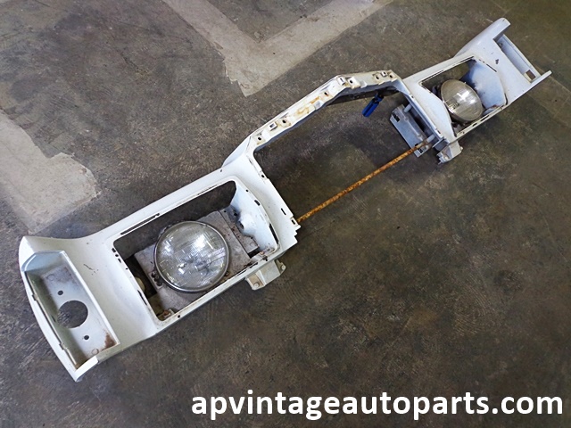 1977 1979 Ford Thunderbird header panel