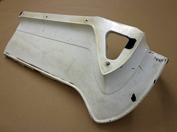 1977 1979 Ford Thunderbird LH front bumper filler rubber