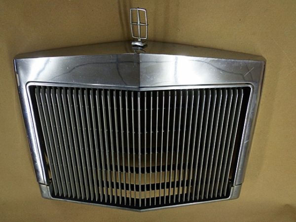 1977 1979 Lincoln Town Car grille assembly