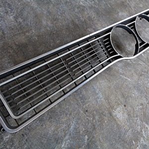 1970 Dodge Polara LH grille half