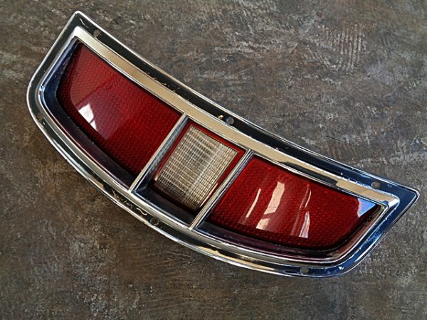 1971-72 Ford station wagon tail light assembly
