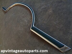 1975-1978 Mercury Marquis RH fender trim molding