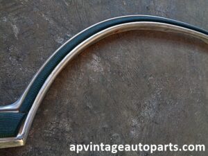 1975-1978 Mercury Marquis fender molding
