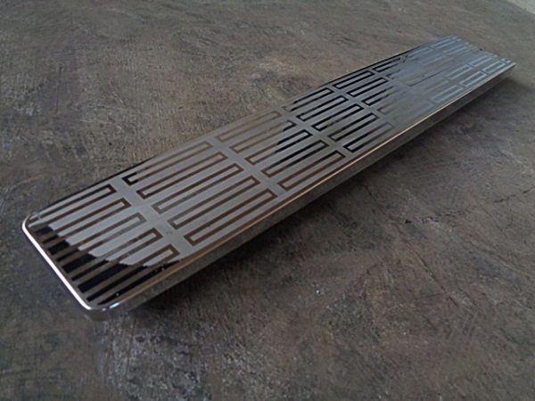 1962 Lincoln tail panel grille molding