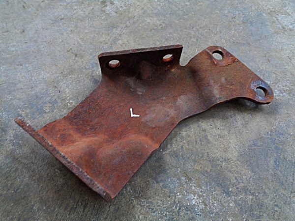 1959 Chevrolet wagon bumper guard bracket