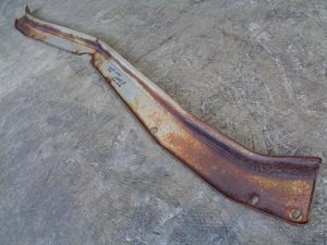 1968 Ford Galaxie front bumper filler splash pan