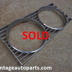 1968 Lincoln headlight door bezel