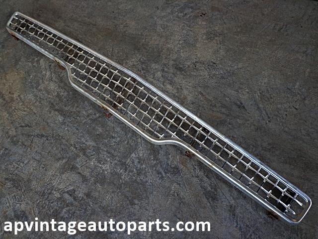 1959 Ford Fairlane grille