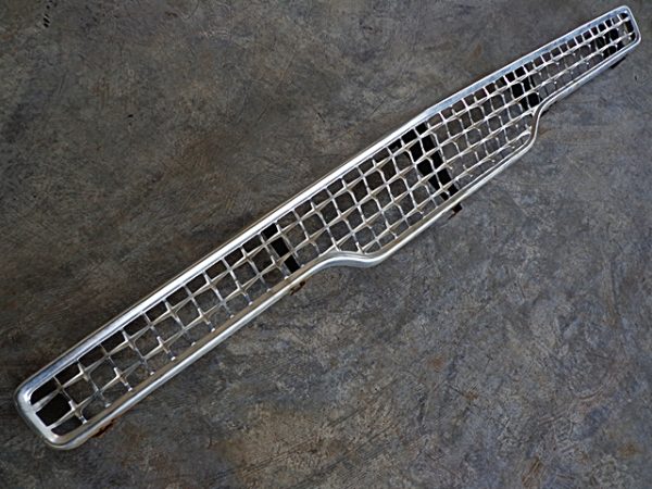 1959 Ford Fairlane 500 grille