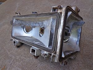 1970 Cadillac side marker turn signal housing