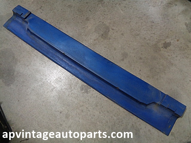 1977 Mercury Cougar rear bumper filler center splash shield