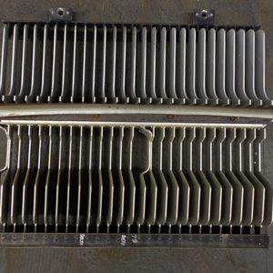 1973 Oldsmobile Delta 88 grille