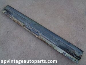 1974-1976 Ford Torino Elite rear bumper center filler panel