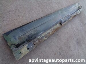 1974-1976 Ford Torino Elite rear bumper center filler panel