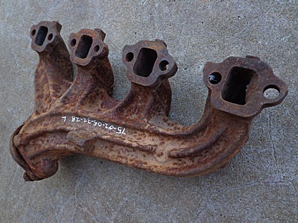 1975 Ford 351 Windsor exhaust manifold