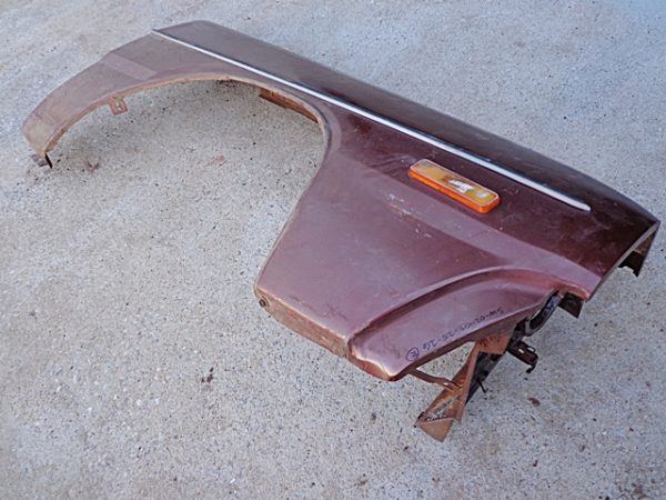 1975 Dodge Dart Swinger fender