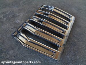 1964 Ford Falcon quarter panel molding