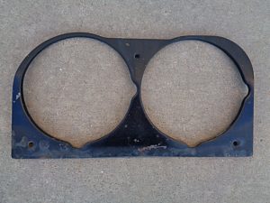 1968 Ford LTD hideaway headlight bezel