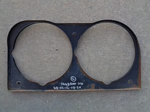 1968 Ford LTD hideaway headlight bezel