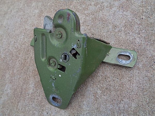 1974 1976 Ford Torino Mercury Cougar trunk latch