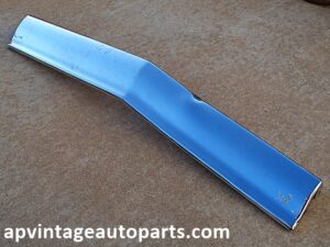 1961 Chevrolet Impala front bumper center