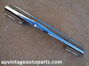 1961 Chevrolet Impala front bumper center