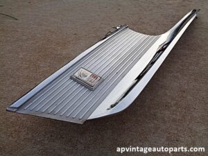 1963 Mercury Monterey breezeway trim molding